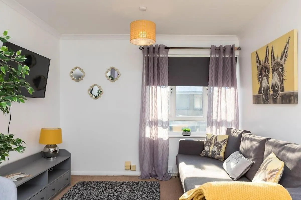 19A The Broadwalk - Cozy 1Br In The Heart Of Crawley Near Gatwick Airport Great For Contractors And Flight Crew Students Villa 0*,