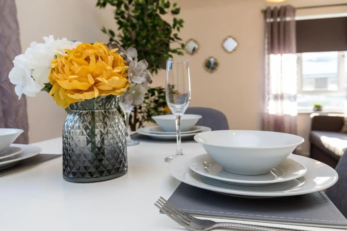 19A The Broadwalk - Cozy 1Br In The Heart Of Crawley Near Gatwick Airport Great For Contractors And Flight Crew Students Villa 0*,  Egyesült Királyság